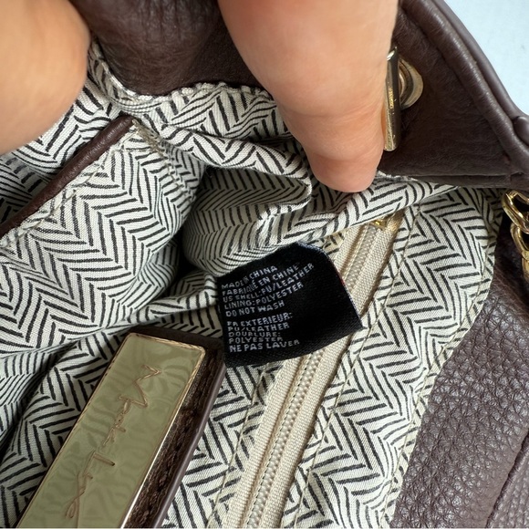 Moda Luxe Brown and Gold Crossbody Bag with Chic Design - Picture 6 of 12